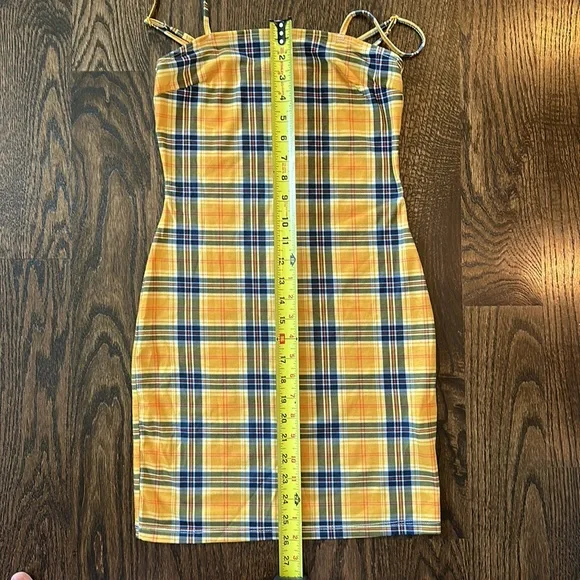 Women's Plaid Print Mini Cami Bodycon Dress. Size XS - Picture 7 of 8